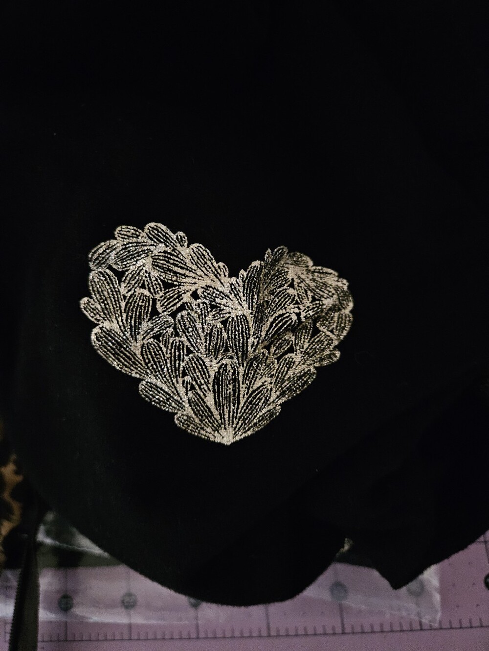 Ted Baker London Joyous Filled Hearts Tee s2 - Picture 9 of 10